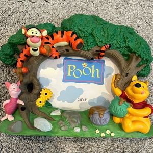 Winnie the Pooh collector frame